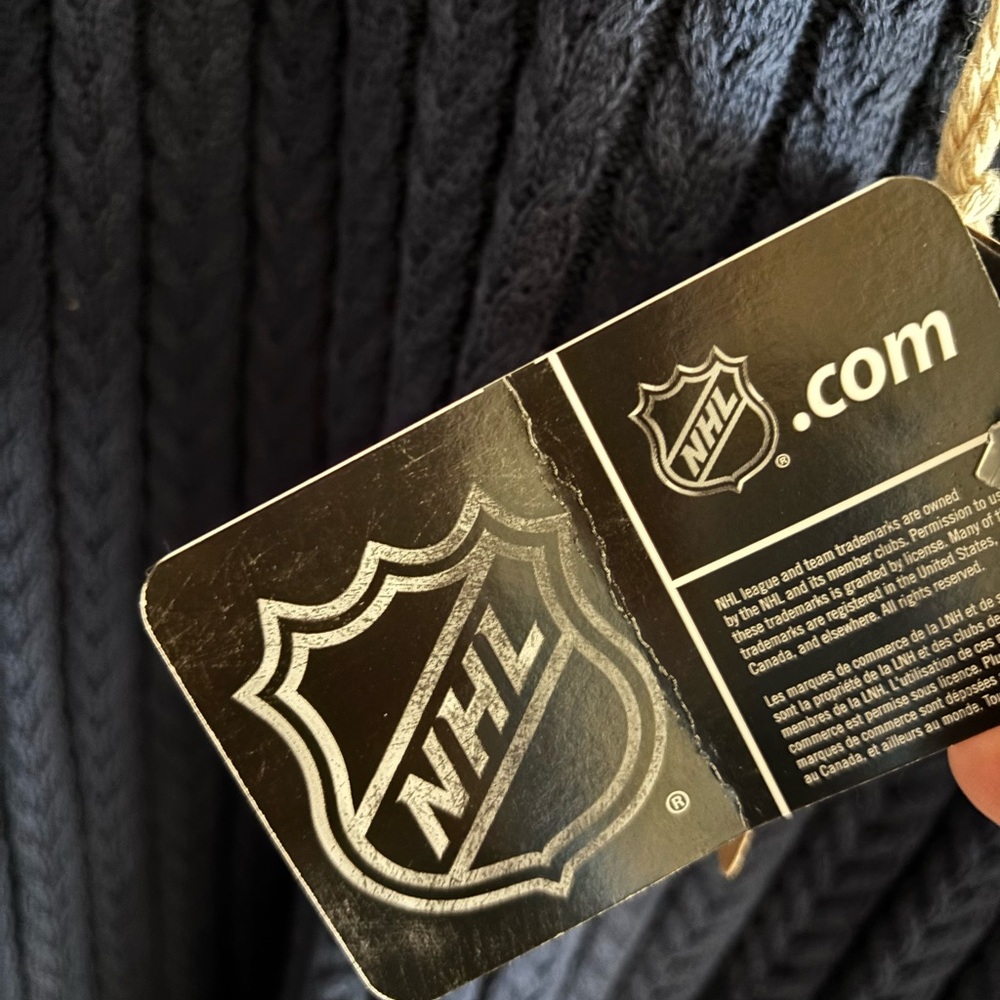 Elegant Navy Cable Knit Crewneck Sweater. Nashville Predators - Picture 6 of 7
